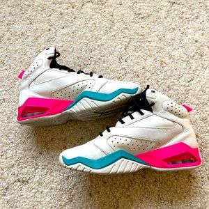 Air Jordan Lift Off “South Beach” Youth sneakers